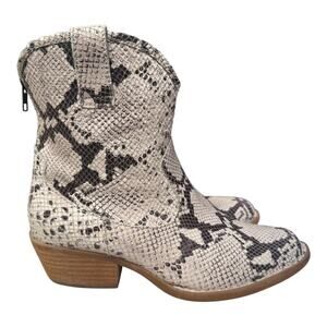 Born Wynd Embossed Snake Western Boot Women size 8.5